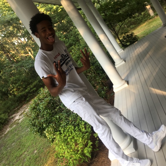 Meet your Posher, Kam - Picture 1 of 1